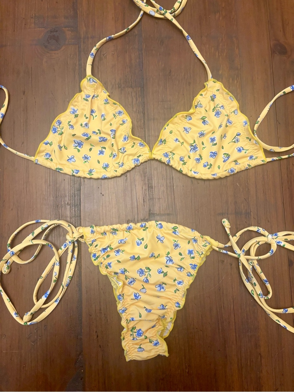 NWOT Frankie’s bikinis yellow floral bikini set